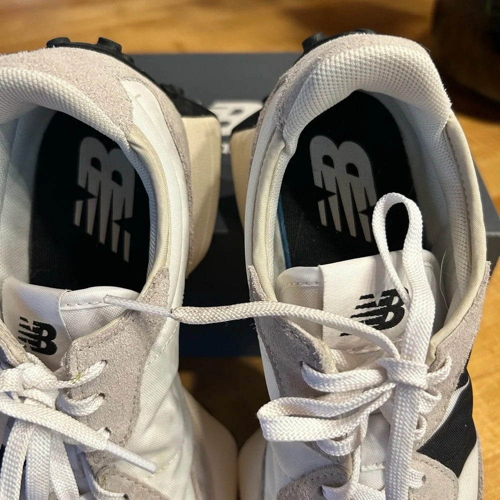 NEW BALANCE 327 Women's Sneakers Shoes White with Black 7.5 - Picture 7 of 14